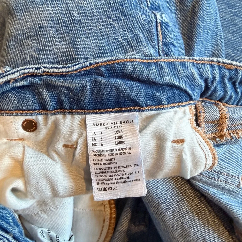 American Eagle Mom Jeans - Picture 4 of 4